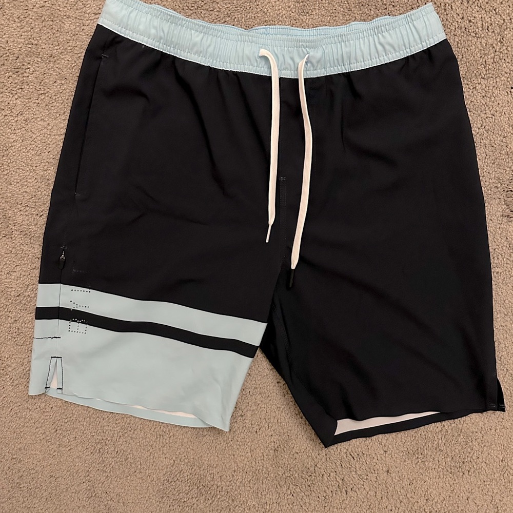 Coastal Hybrid Short - Navy-Mist / M